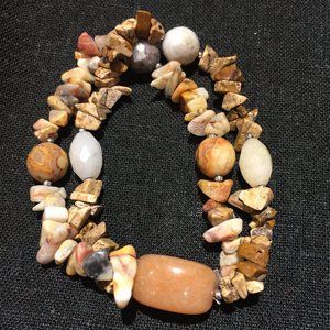 EUC Ross-Simons 2-Strand Chip-Bead Stretch Bracelet, Sand-Gray-White, Marbled